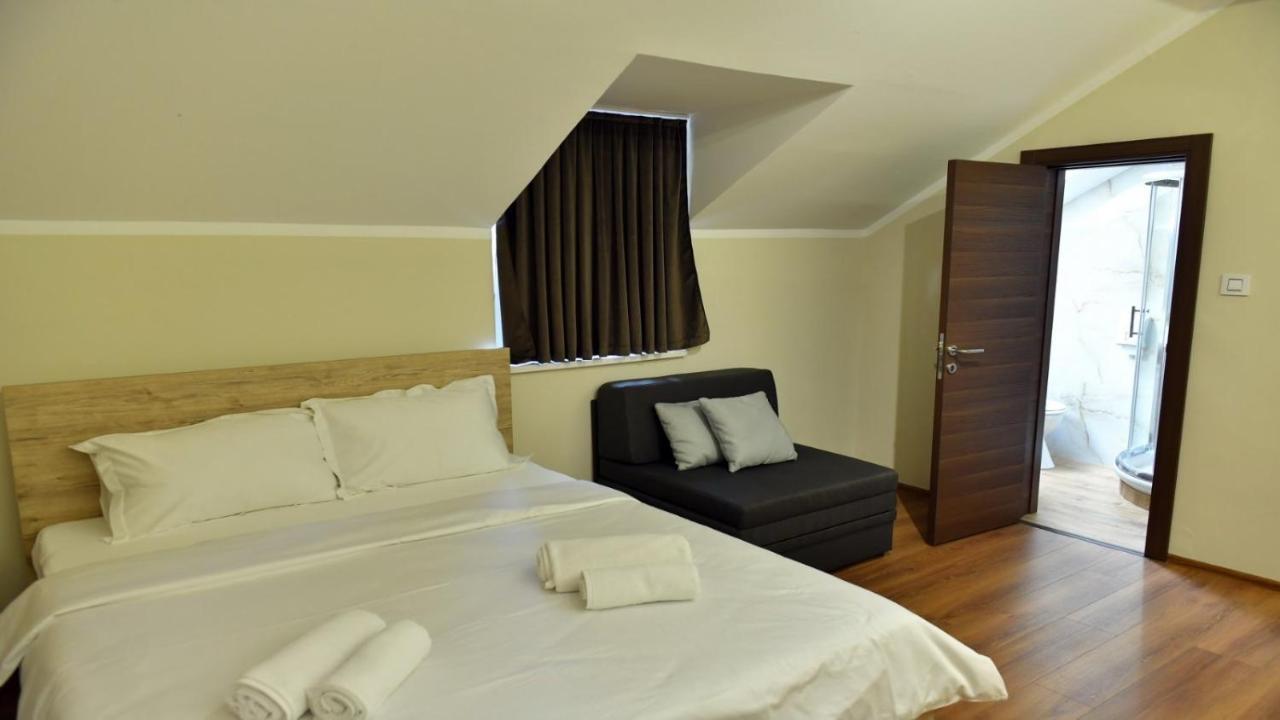 Apartmani Mali Vikend Belgrado Exterior foto