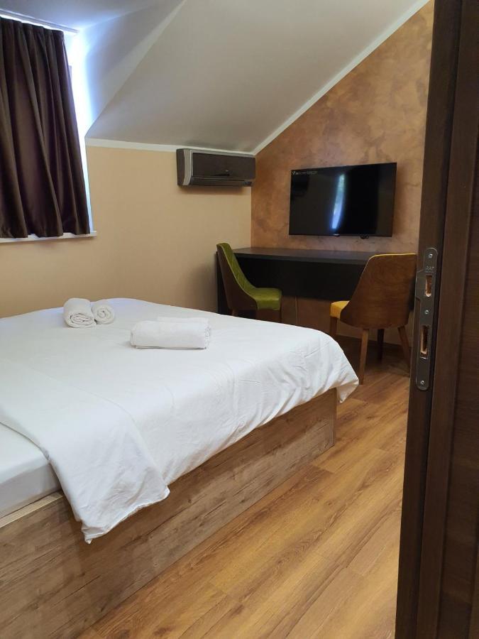 Apartmani Mali Vikend Belgrado Exterior foto
